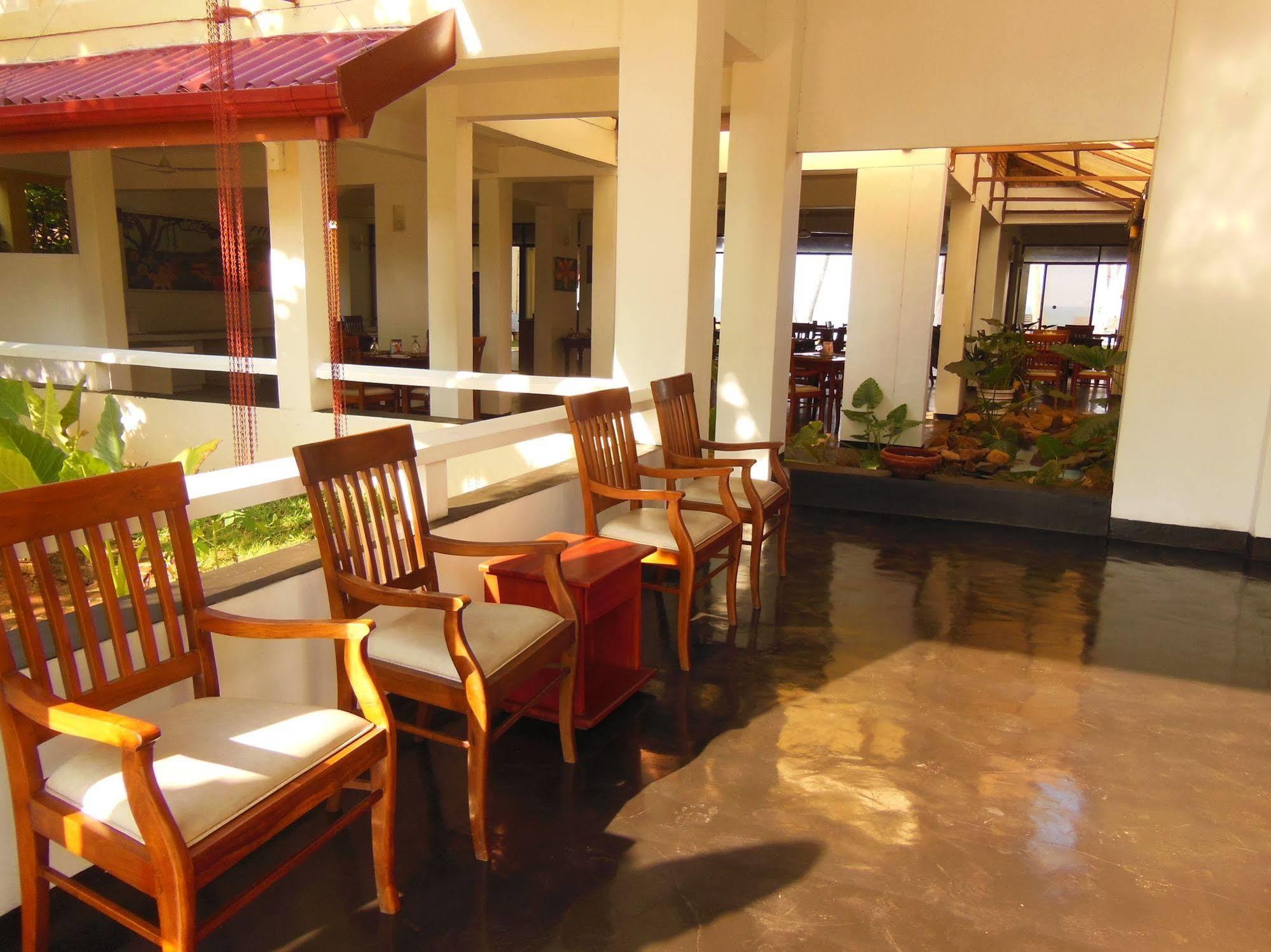 Sanmali Beach Hotel Marawila Extérieur photo